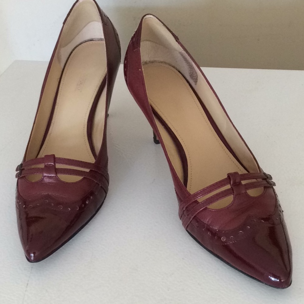 Circa by Joan and David Pumps
